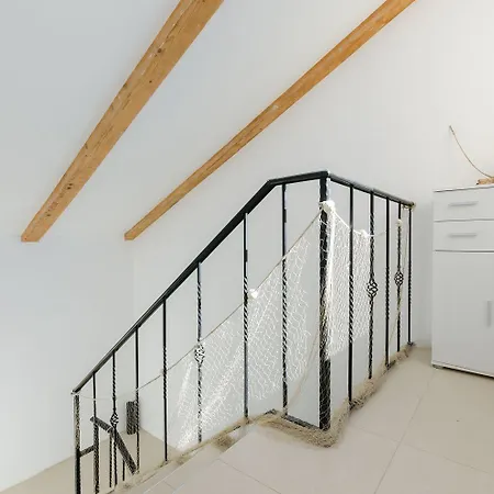 Lichtdurchflutete Penthousewohnung Nur 300 Meter Zum Mit Meerblick, Pool, Grill 公寓 *