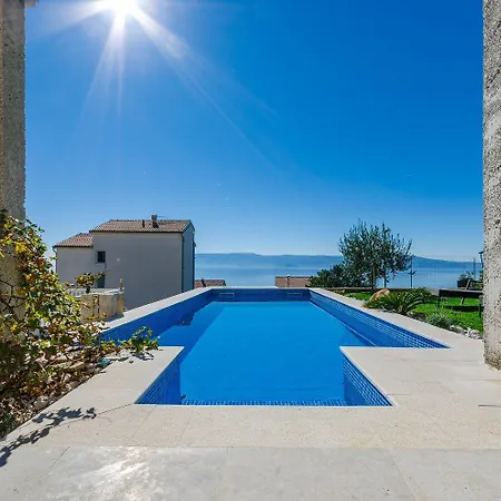 Lichtdurchflutete Penthousewohnung Nur 300 Meter Zum Mit Meerblick, Pool, Grill * 诺维·维诺多尔斯基