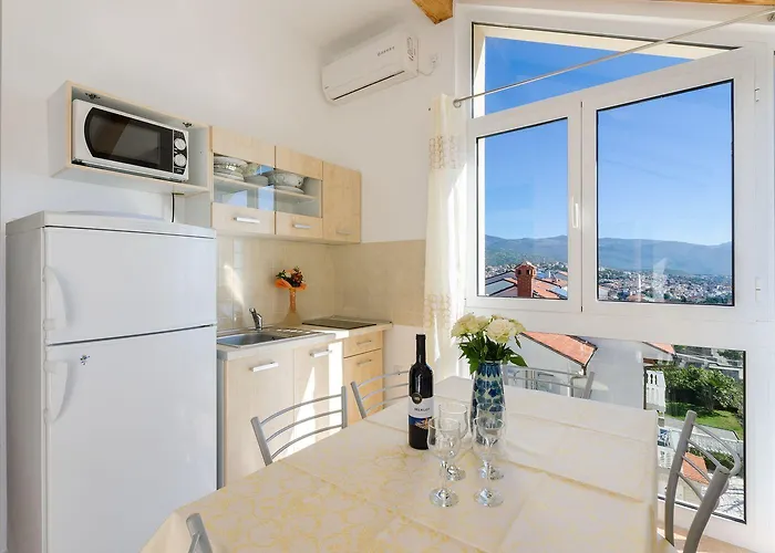 公寓 Lichtdurchflutete Penthousewohnung Nur 300 Meter Zum Mit Meerblick, Pool, Grill