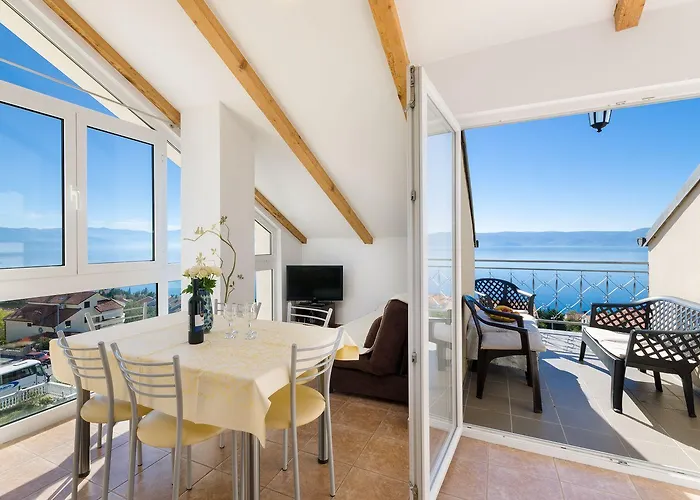 Lichtdurchflutete Penthousewohnung Nur 300 Meter Zum Mit Meerblick, Pool, Grill